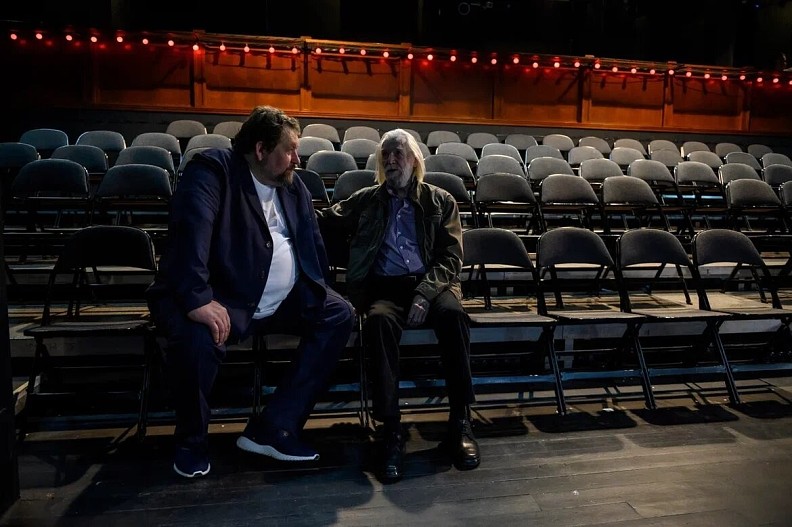 Члены жюри конкурса Станислав Дужников и Станислав Любшин