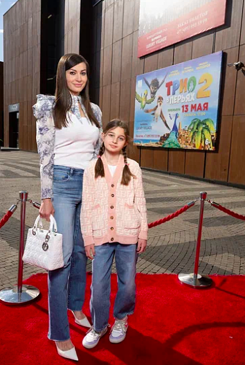 Ирина Йовович с дочерью