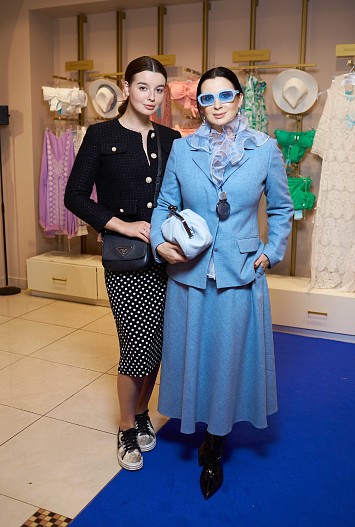 Александра и Екатерина Стриженовы