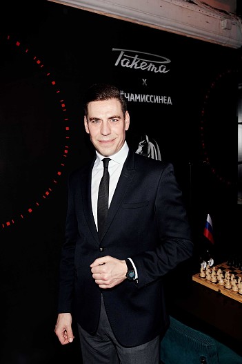 Дмитрий Дюжев