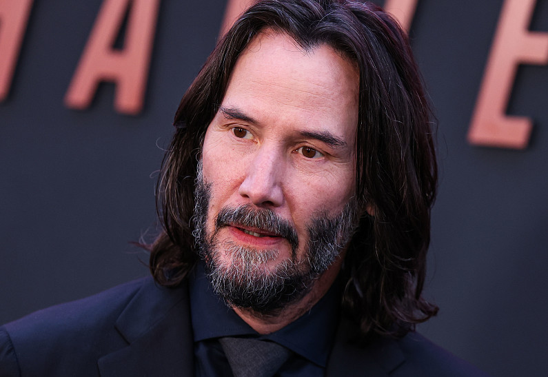 Полиция допросила Киану Ривза по делу о пропаже 27-летней девушки. Что случилось?