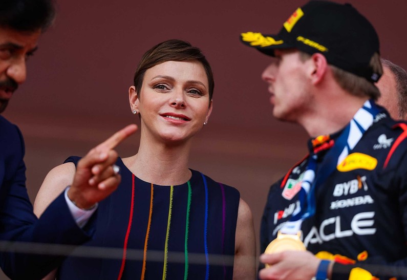 Княгиня Шарлен сменила имидж. Фото!