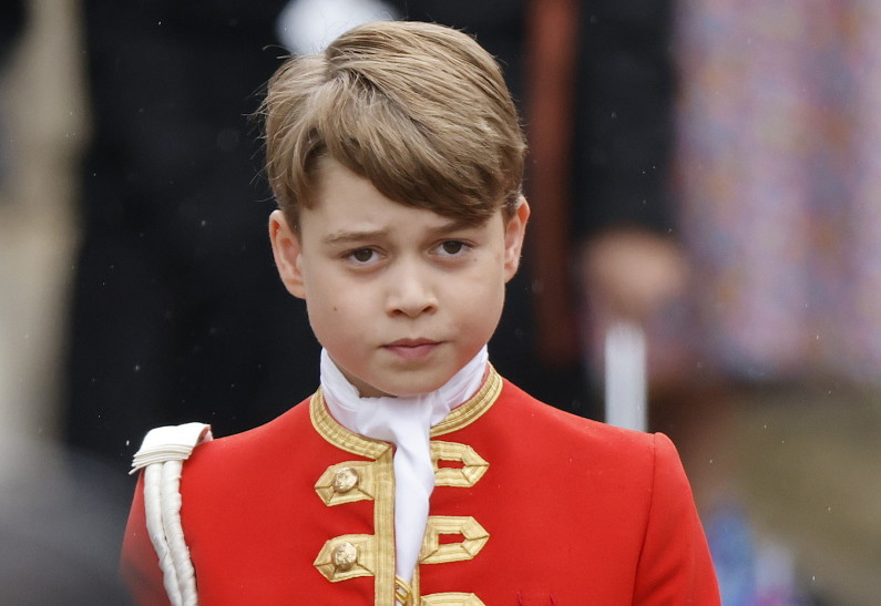 Принц Джордж исполнил важную роль на коронации Карла III. Фото!