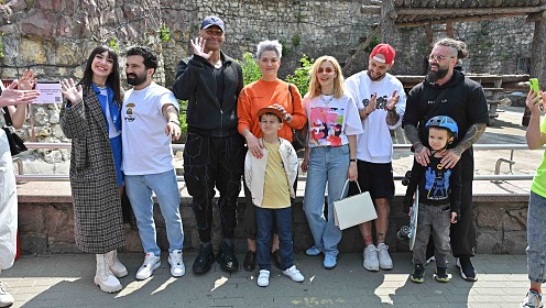 Юлианна Караулова, ST, Burito, Наталья Подольская и другие отметили День защиты детей в зоопарке