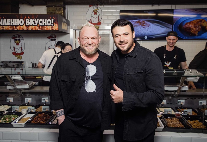 Эмин Агаларов, Лёша Свик, Дмитрий Красилов и другие на открытии кафе «Куриная Лига»