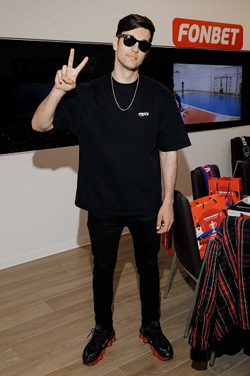 Олег Терновой