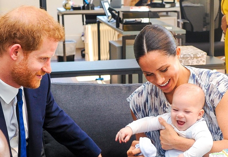 Меган Маркл и принц Гарри подарили сыну особенный велосипед. И вот в чем их задумка!