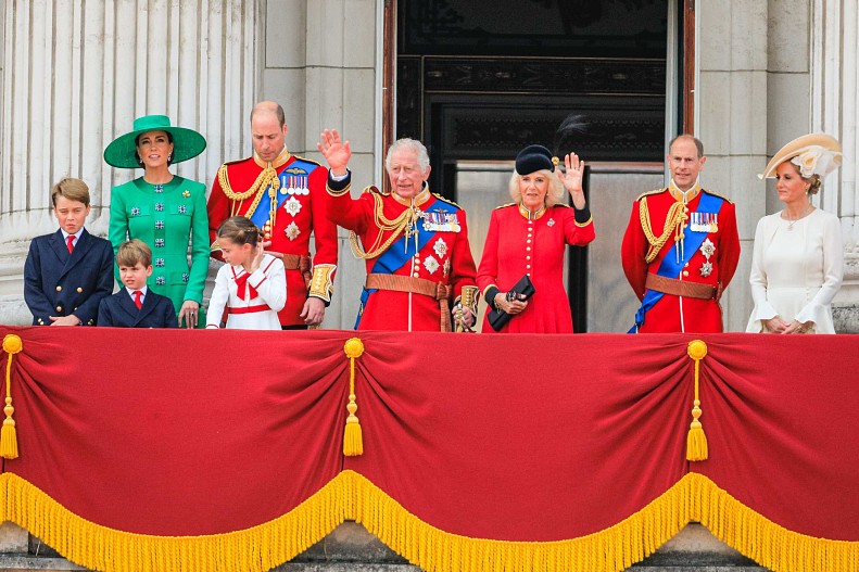 Королевская семья