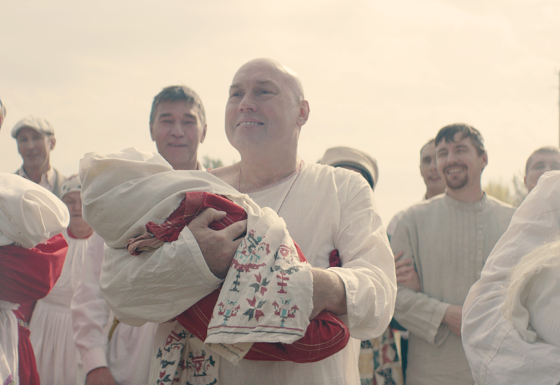 Виктор Сухоруков, Иван Добронравов и Варвара Шмыкова в этно-триллере «Микулай»