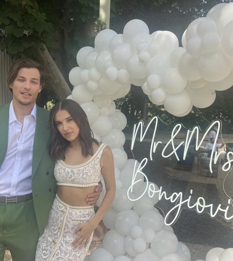 Милли Бобби Браун и Джейк Бон Джови