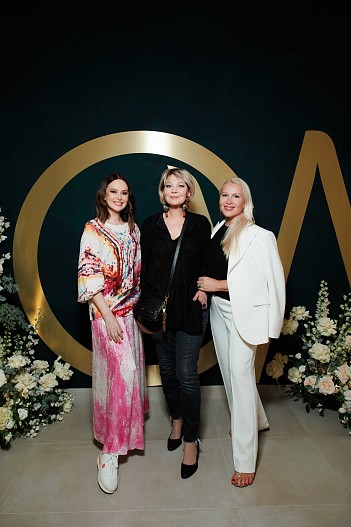 Ирина Безрукова, Татьяна Веденеева, Екатерина Одинцова