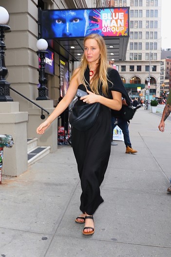 Дженнифер Лоуренс