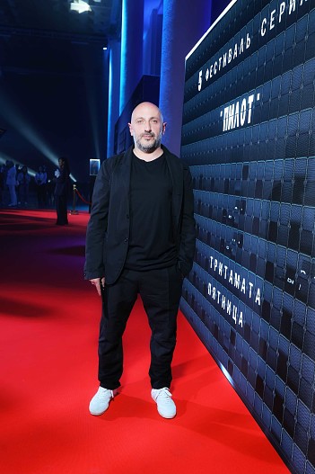 Карен Оганесян