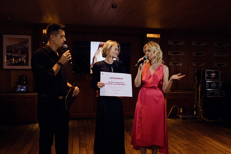 Денис Косяков, Полина Степанова и Янина Студилина