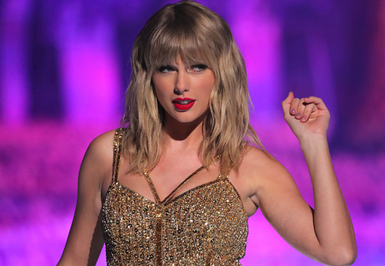 Тейлор Свифт