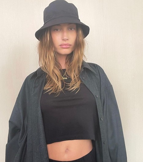 Хейли Бибер