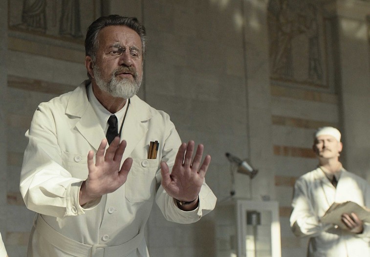 Леонид Ярмольник (доктор Стравинский)