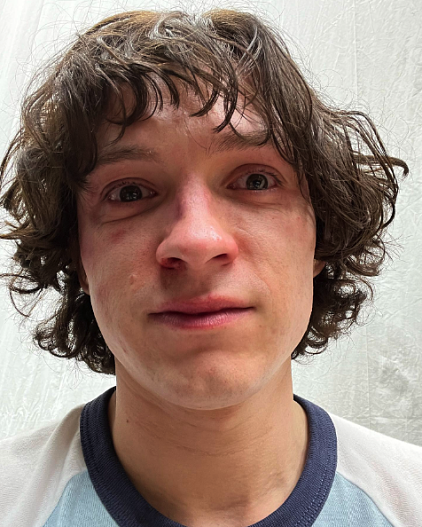 Том Холланд