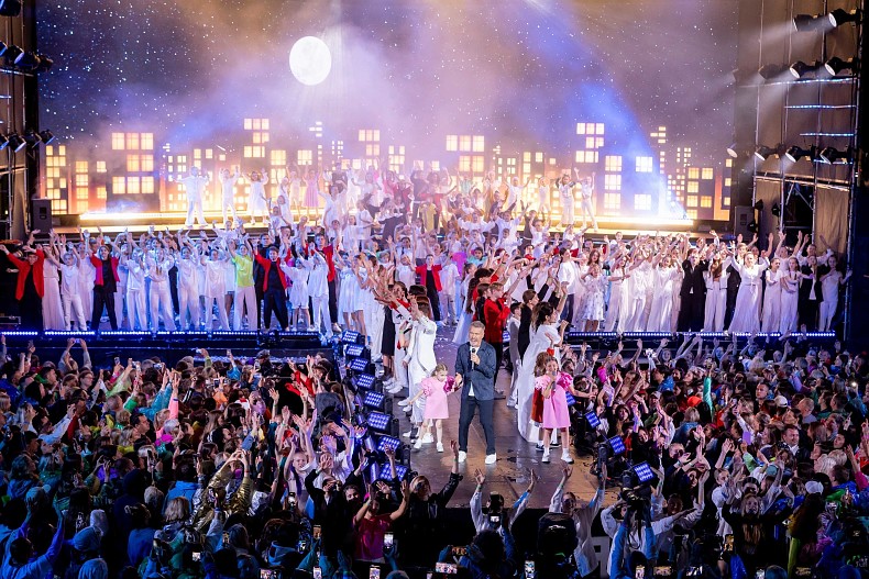 Леонид Агутин