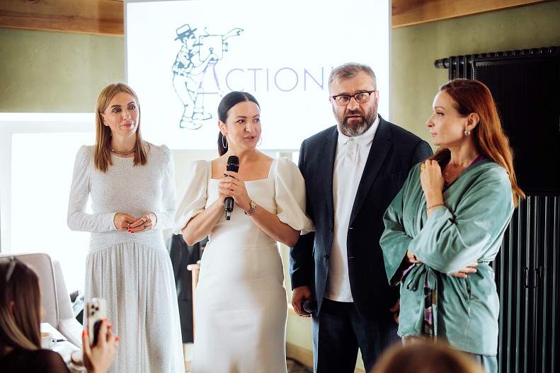 Светлана Бондарчук, Оксана Михеева, Михаил Пореченков и Евгения Попова