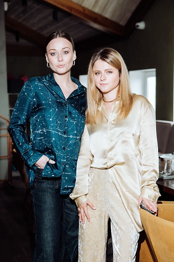 Ингрид Олеринская и Ксения Суркова