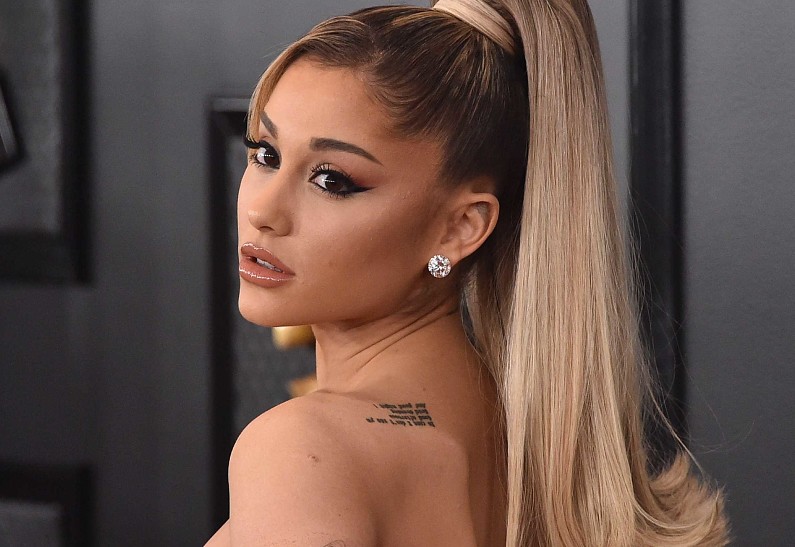 Ариана Гранде спровоцировала слухи о разрыве с Далтоном Гомесом