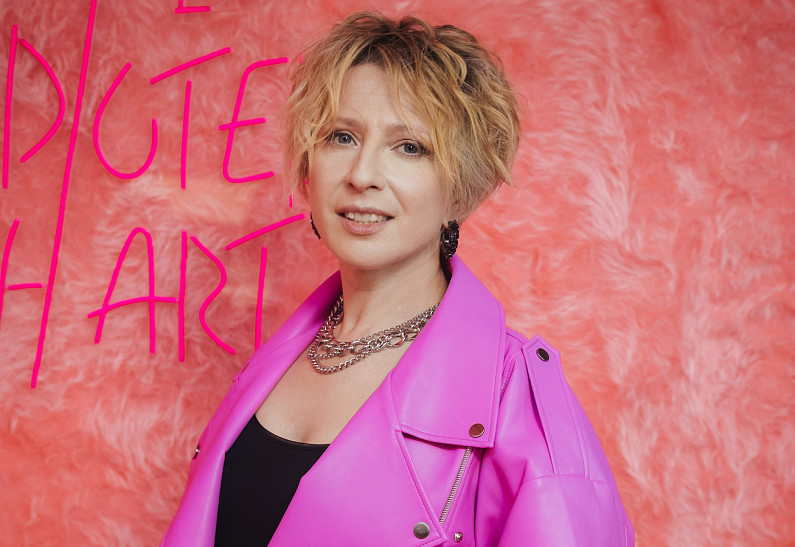 Яна Чурикова, Юлия Савичева, Лоя и другие гости презентации нового арт-пространства бренда одежды и ателье DiVERSE