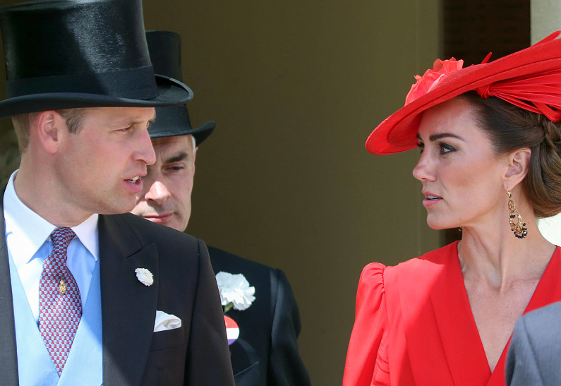 Новый выход: принц Уильям и Кейт Миддлтон поздравили медиков с профессиональным праздником