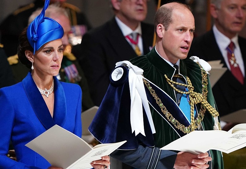 Кейт Миддлтон появилась в роскошных фамильных драгоценностях на коронации Карла III в Шотландии. Фото!