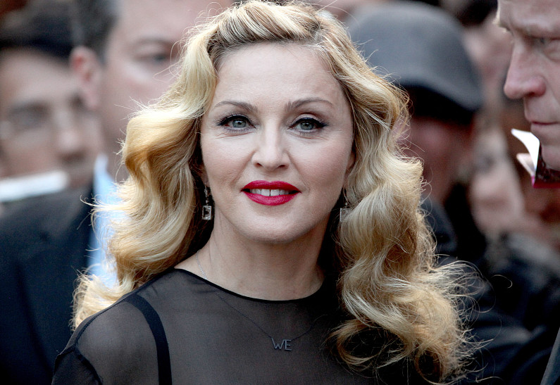 Мадонна продолжает бороться с тяжелой бактериальной инфекцией