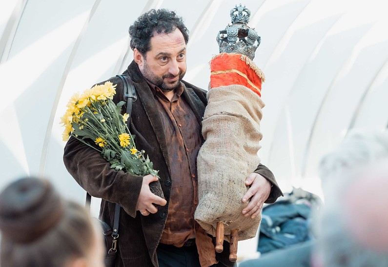 Гера Сандлер, Анна Банщикова, Денис Котов, Павел Майков на съемках сериала «Бедные Абрамовичи». Фото!