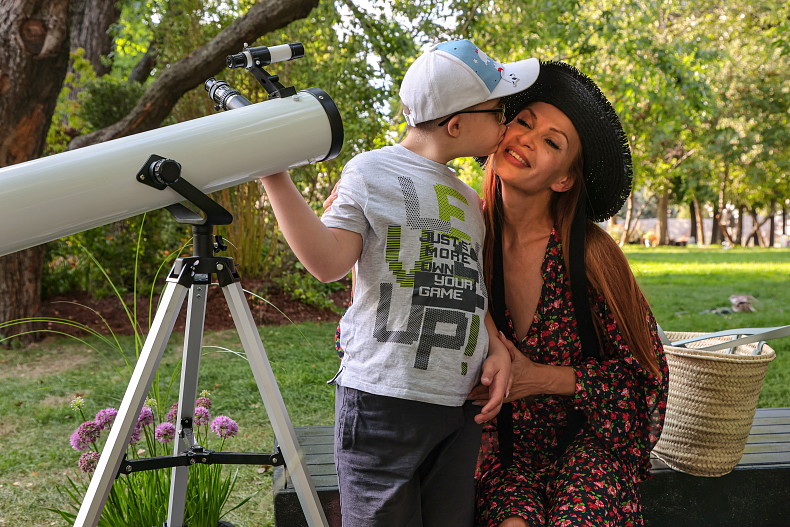 Эвелина Блёданс с сыном Семёном