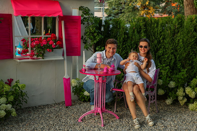 Александр Энберт с семьей