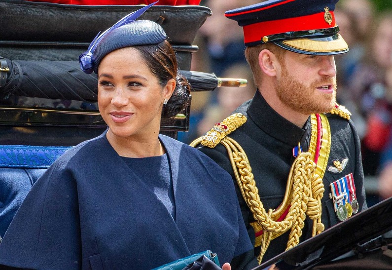 Королевская семья искренне надеется на успех нового проекта Меган Маркл и принца Гарри для Netflix. И вот почему!