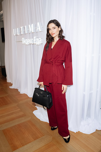 Полина Аскери