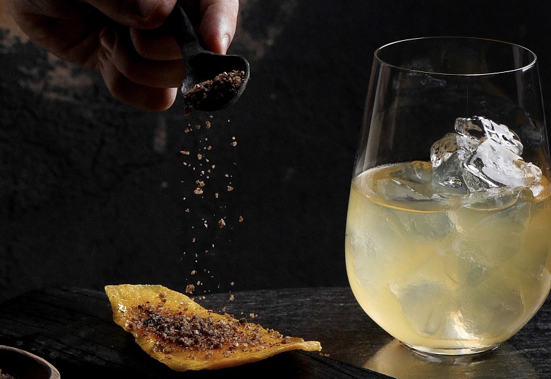 Открытие барного пространства Maya bar room