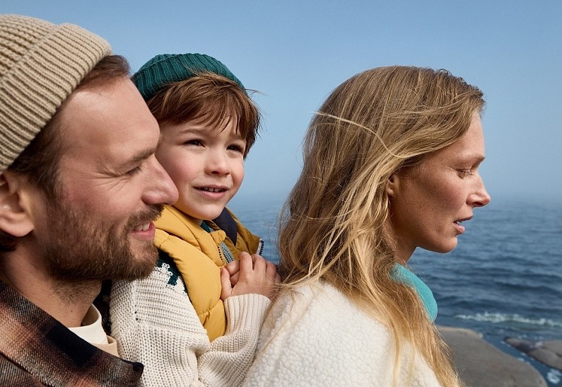 SELA запустила новую линейку одежды для мужчин