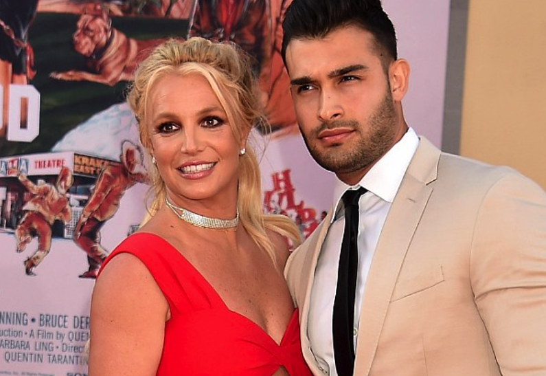 Сэм Асгари не получит ни цента от миллионной сделки на выпуск мемуаров Бритни Спирс