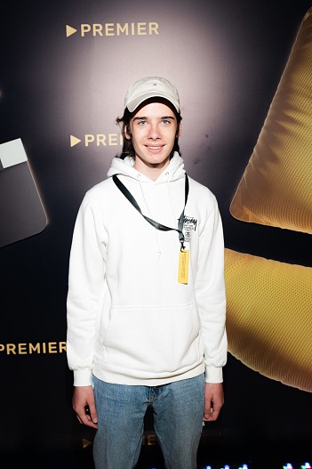 Петр Натаров