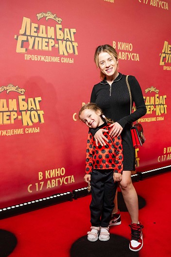 Катя Кабак с дочерью