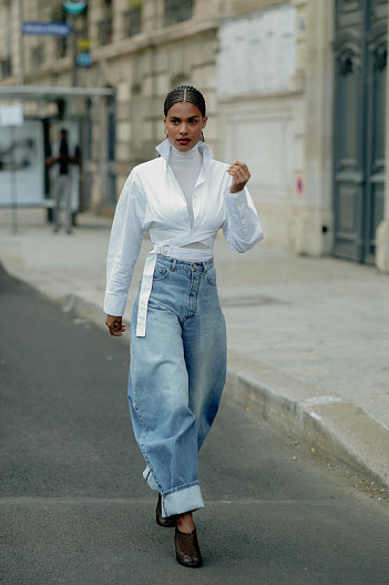 Тина Кунаки