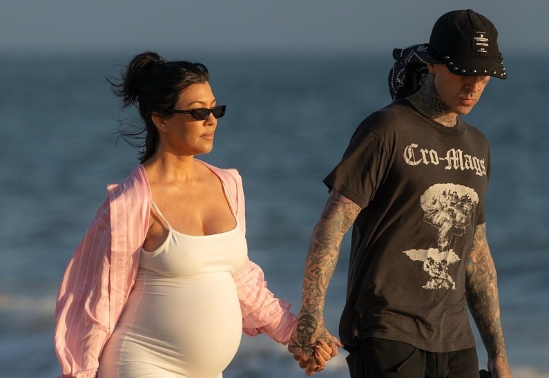 Кортни Кардашьян была крайне напугана, узнав о необходимой операции во время беременности