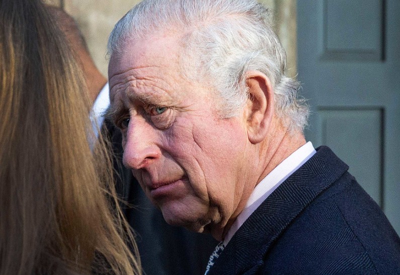 Карл III намерен предъявить ультиматум принцу Гарри