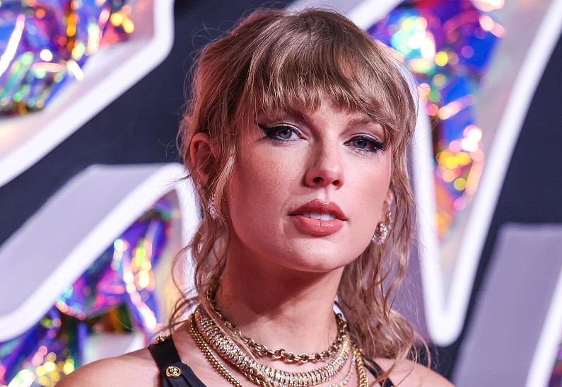 NSYNC воссоединились на премии MTV VMA ради Тейлор Свифт