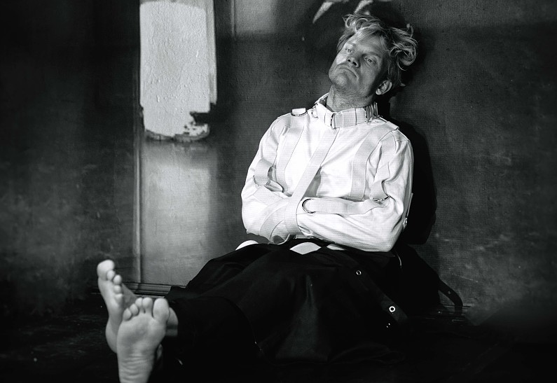 Премьера спектакля «Комната Адлера» в театре им. Ермоловой