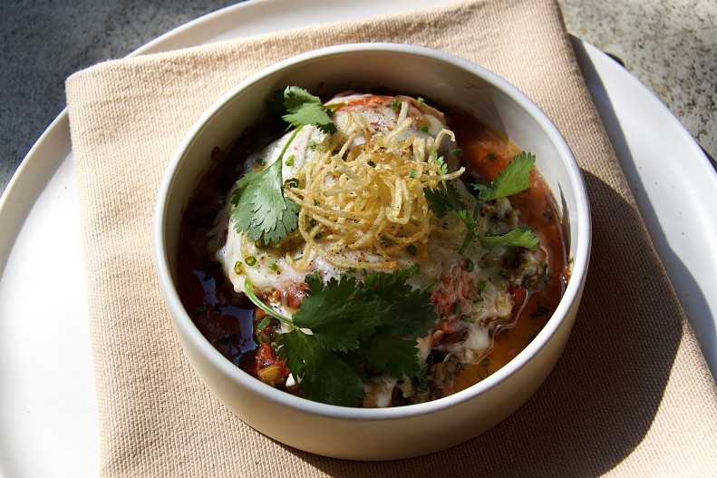 Печеные овощи, яйца, травы