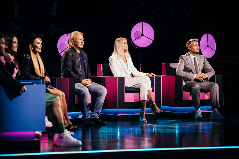 Жюри выпуска на съёмках второго сезона шоу «Битва поколений» на МУЗ-ТВ