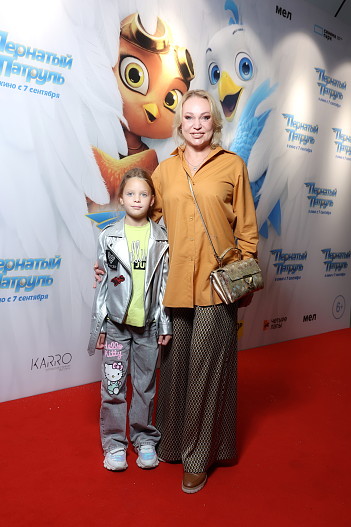 Алла Довлатова с дочерью