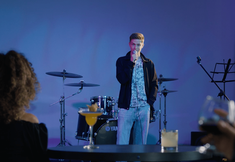 «Трепачи» в поисках начинающих стендаперов: онлайн-кинотеатр PREMIER и ONE PRICE COFFEE запускают конкурс