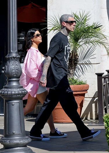 &nbsp;Кортни Кардашьян и Трэвис Баркер